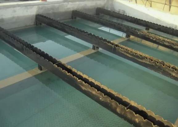 隔油沉淀池的工作原理(隔油池污水处理介绍) 隔油沉淀池的工作原理(隔油池污水处理介绍)